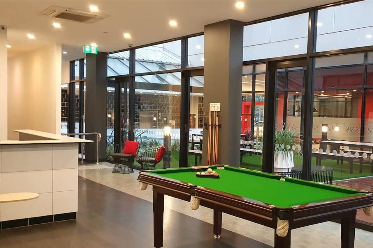 Essence Hotel Carlton Melbourne Exterior foto